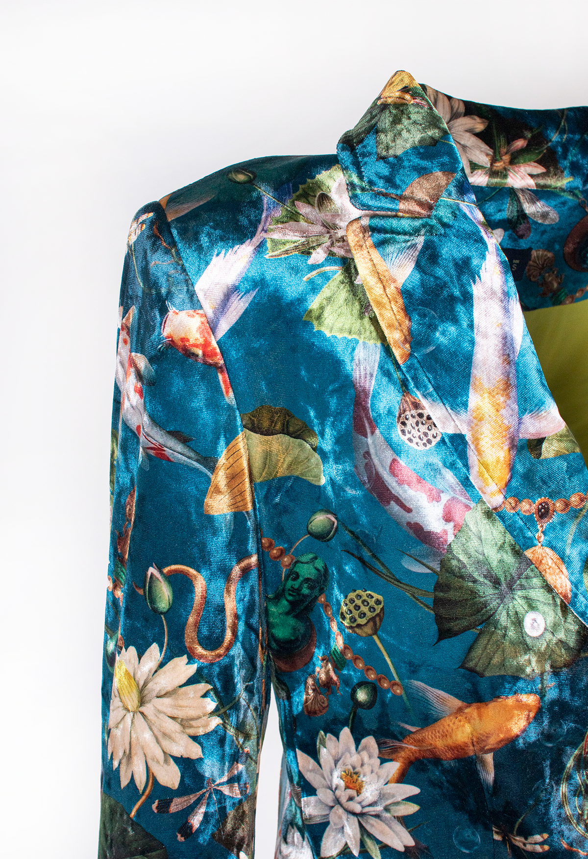 Blazer Velvet Koi