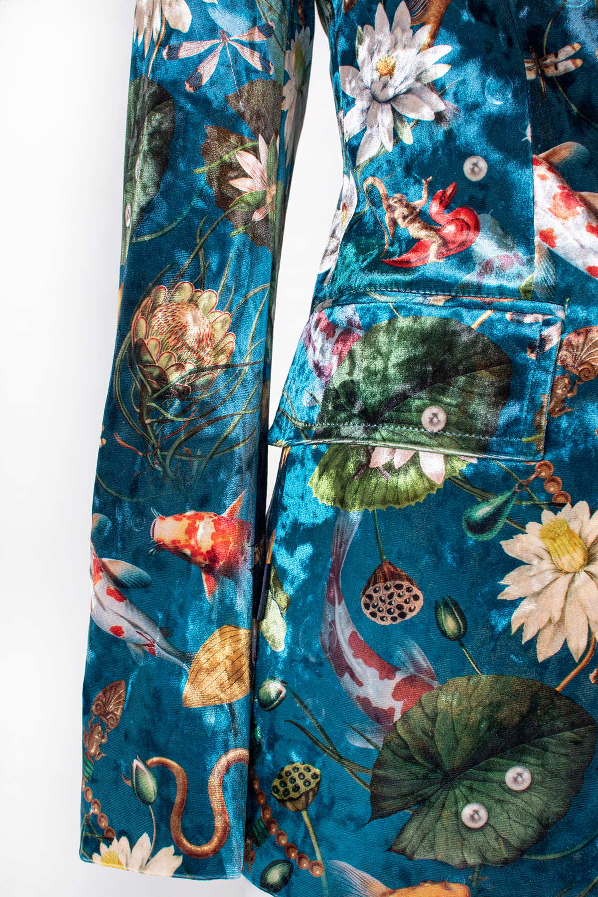 Blazer Velvet Koi