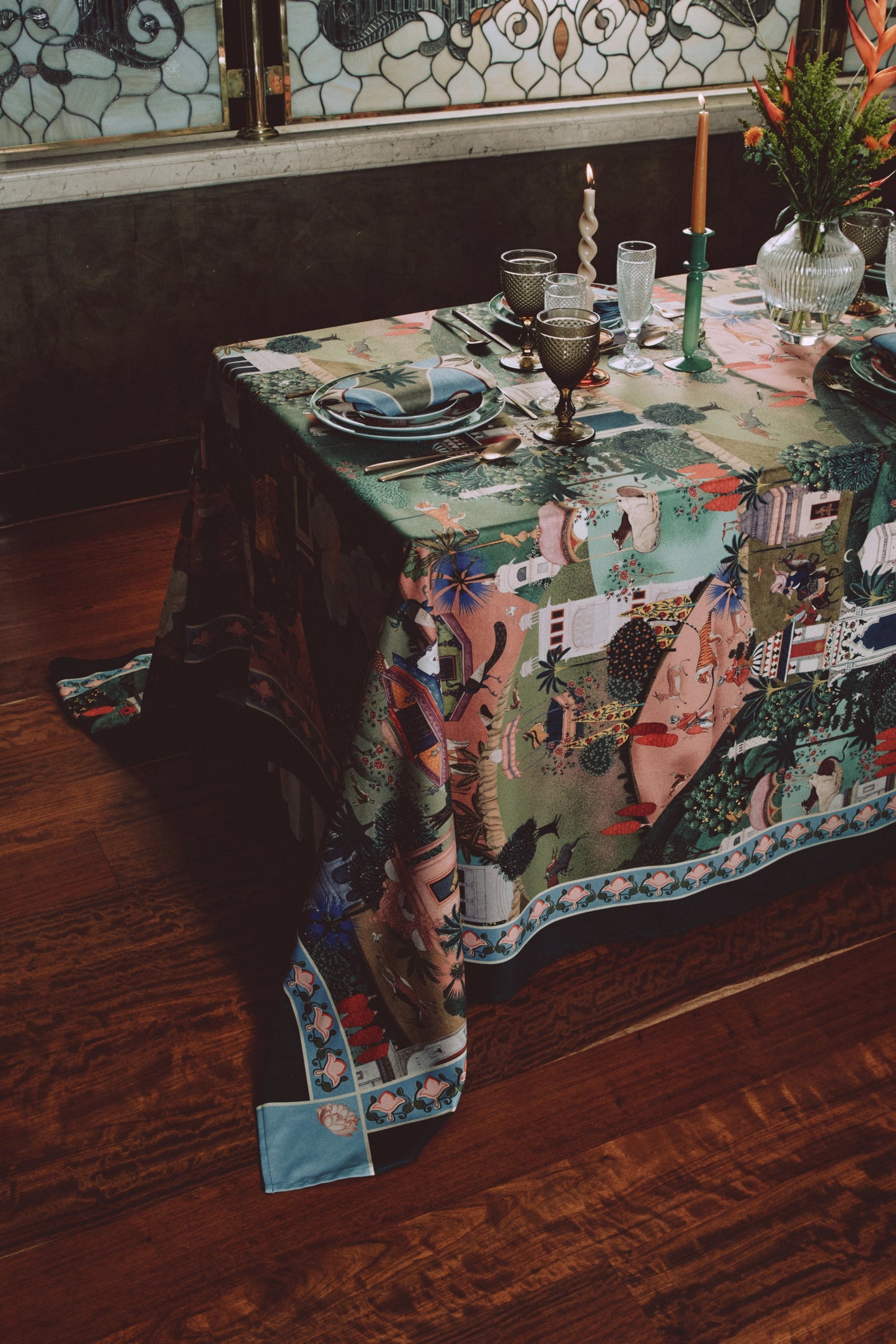 Mantel Thai