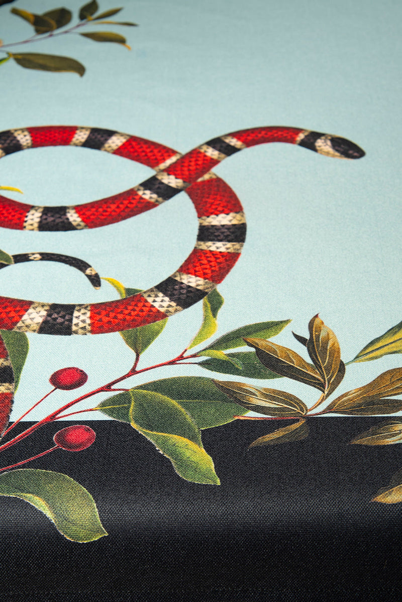 Mantel Blue Serpent