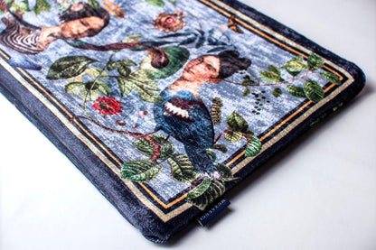 Quimera Hand Bag